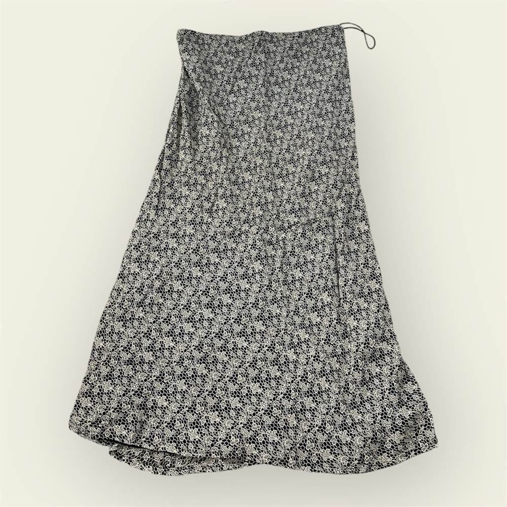 ▪️MIMI MATERNITY: Women’s M, tan & black design maxi skirt w/inner lining▪️